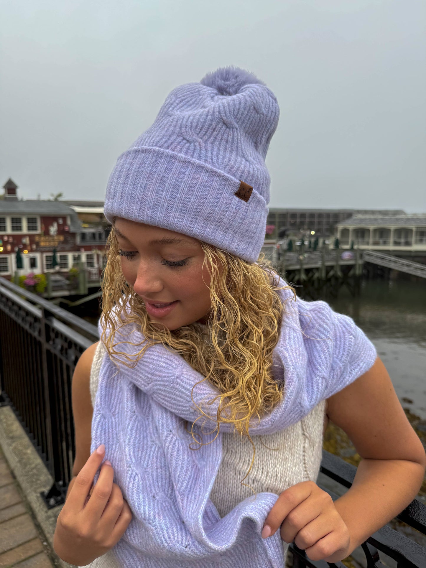 Chain Link Knitted C.C Matching Pom Beanie HTE0102